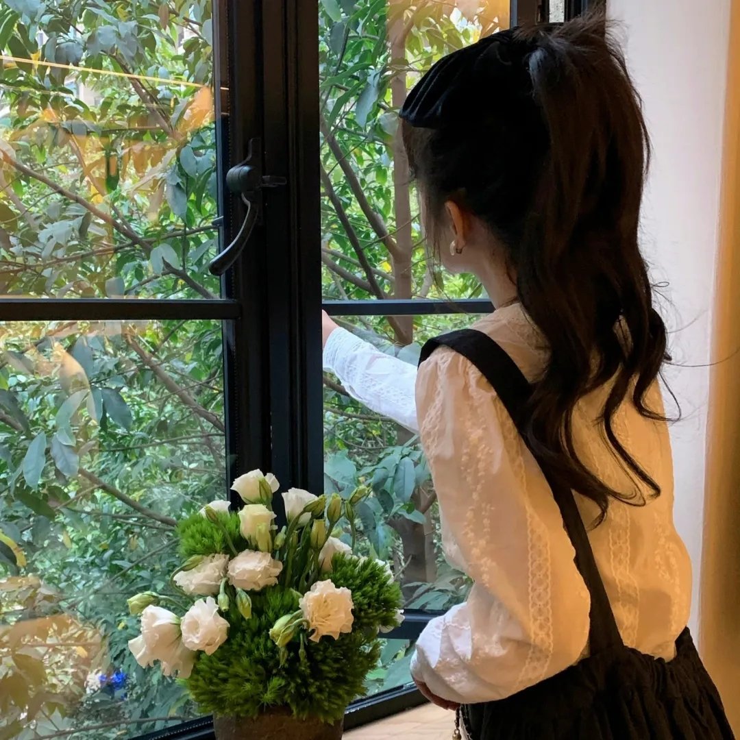熟悉的她 海报